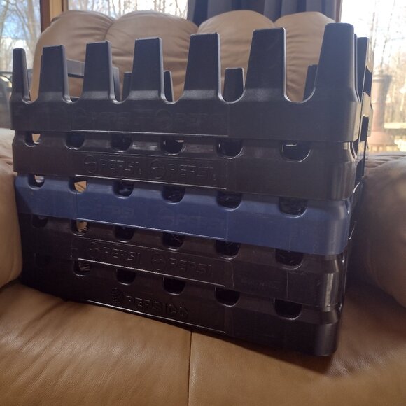 Hard Plastic Soda Crates Bundle of FIVE! 💙🖤 - Picture 1 of 6